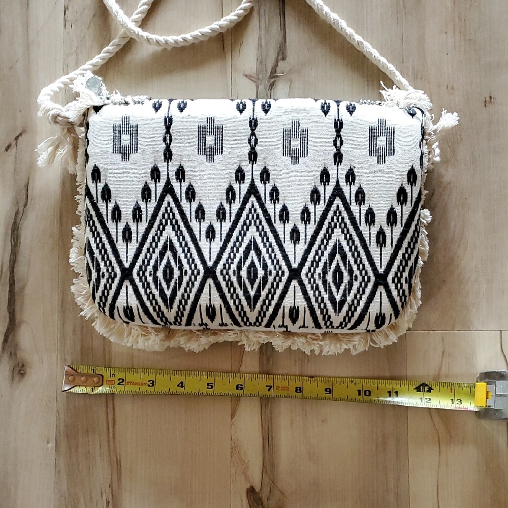 Antik Kraft Black and Cream Beaded Boho Fringe Bag - Picture 7 of 9
